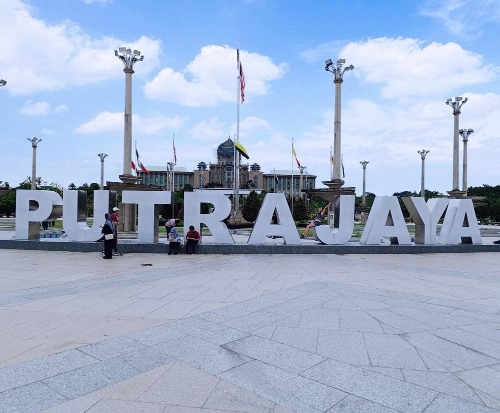 Enclave Business Hotel Putrajaya Eksteriør billede